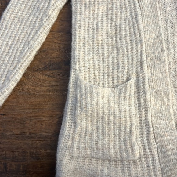 Banana Republic Marina Wool and Alpaca Oatmeal Sweater, sz Extra Small - Picture 7 of 11